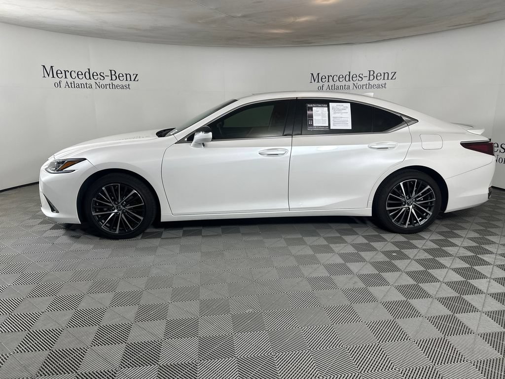 Used 2024 Lexus ES 300h w/ Premium Package FWD image 4