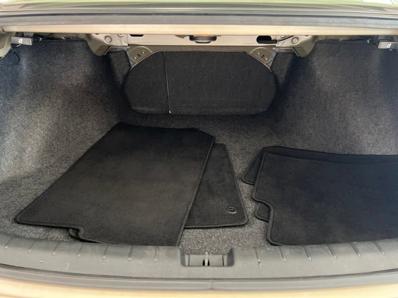 Used 2016 Honda Accord EX-L image 8