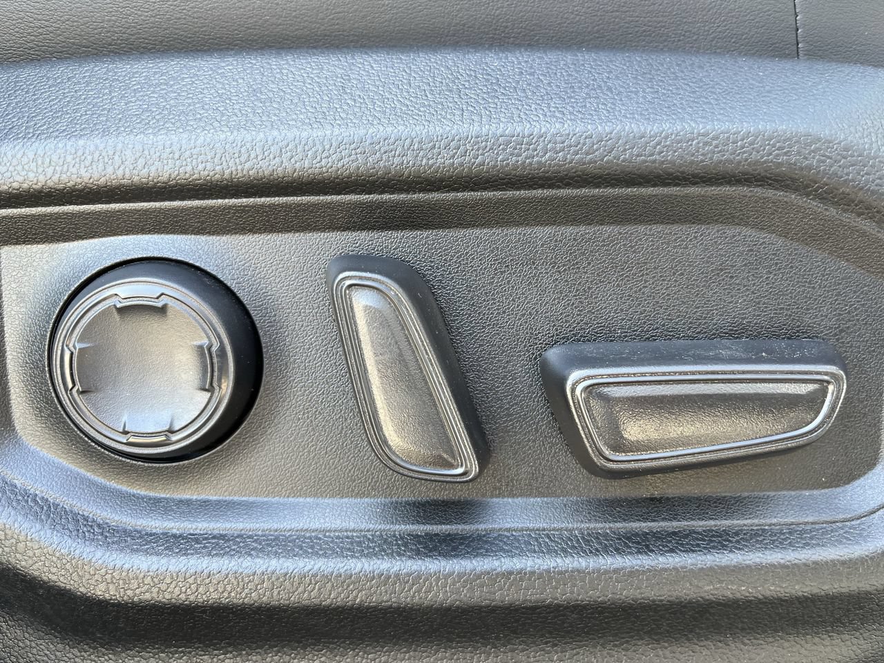 Used 2023 Toyota Sequoia Platinum RWD image 26