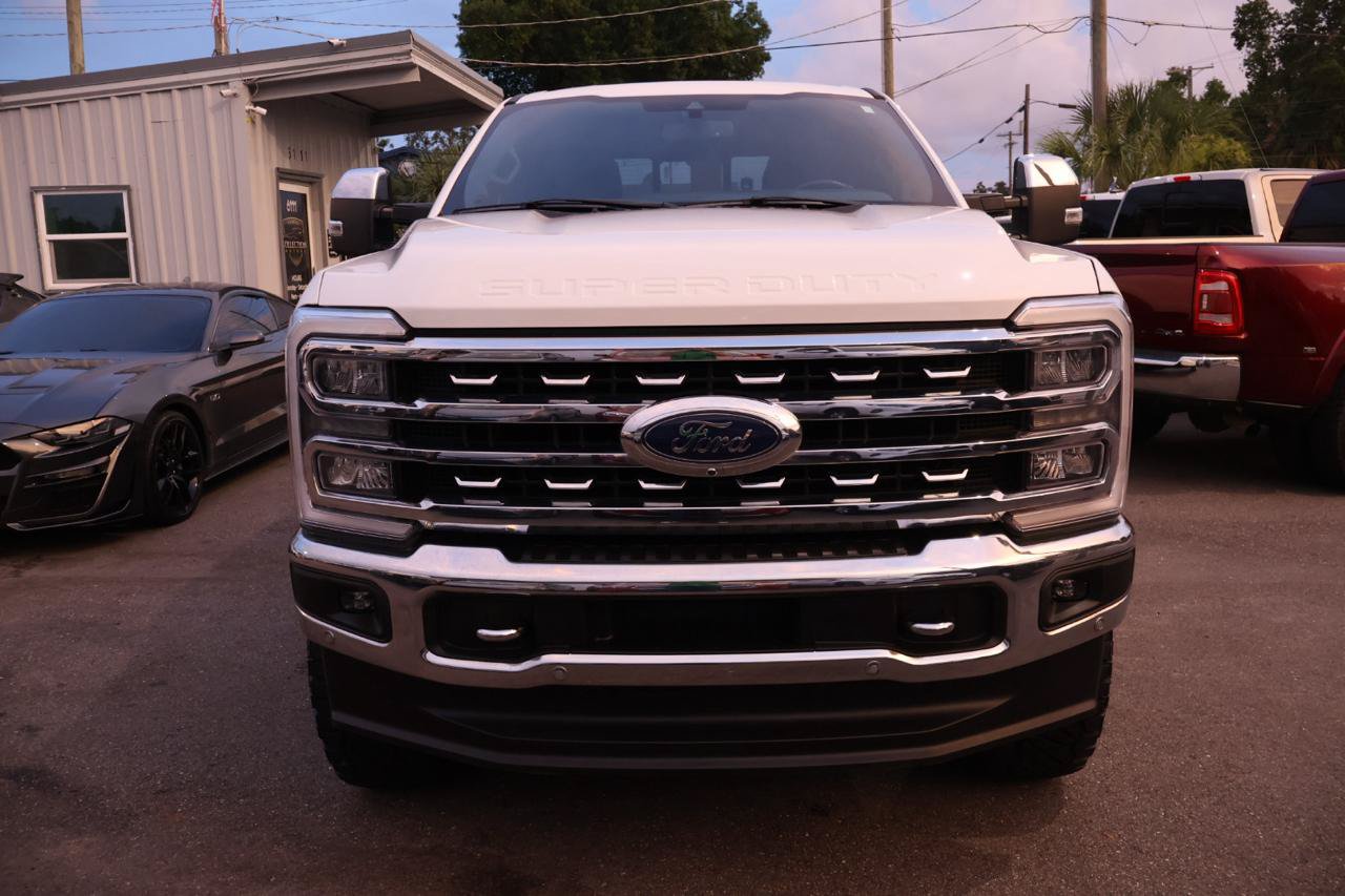 Used 2023 Ford F350 Lariat w/ Lariat Ultimate Package AWD/4WD image 2