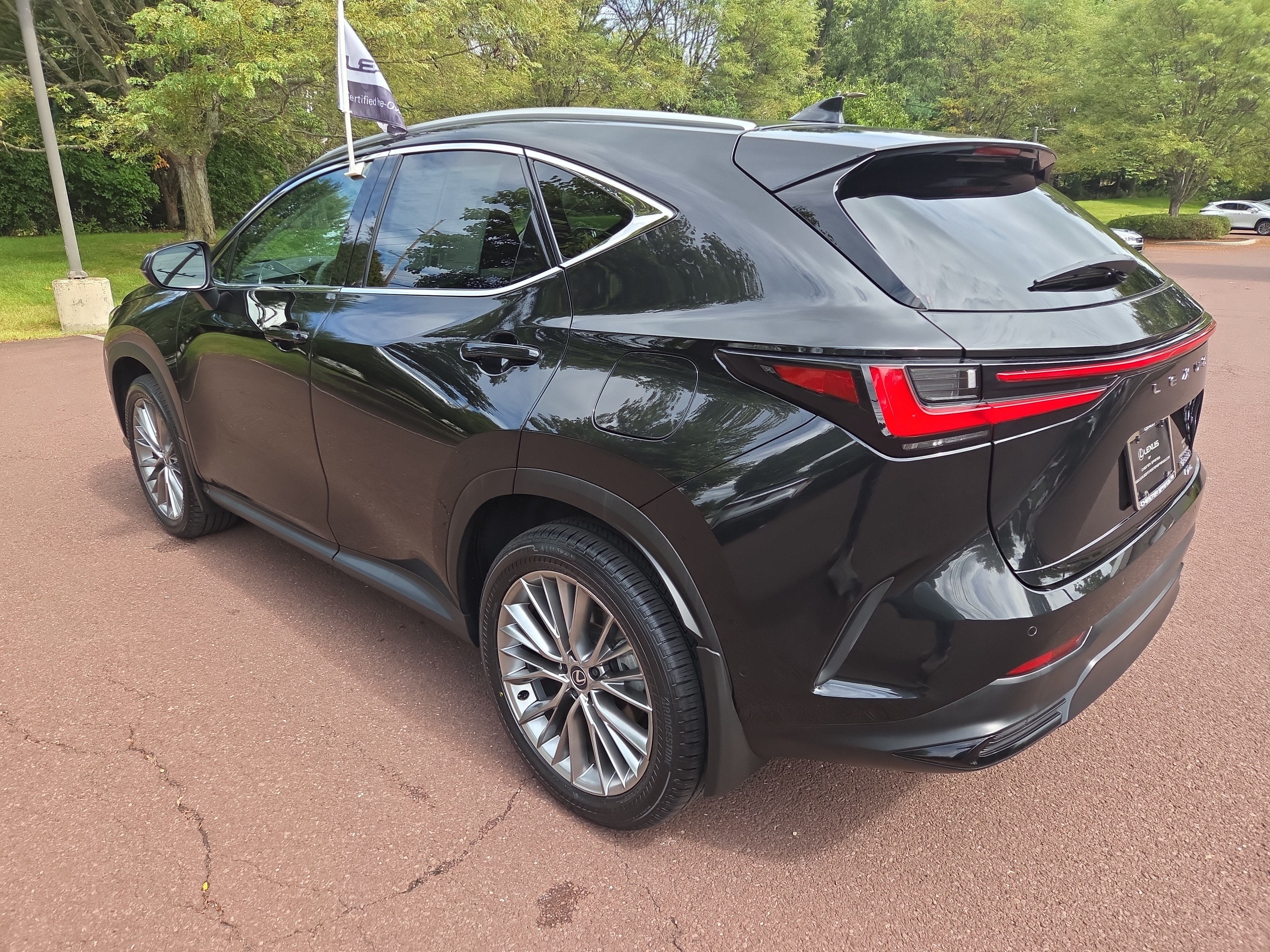 Certified 2024 Lexus NX 350h AWD w/ Vision Package image 5