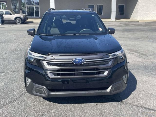 Used 2025 Subaru Forester Limited AWD/4WD image 2