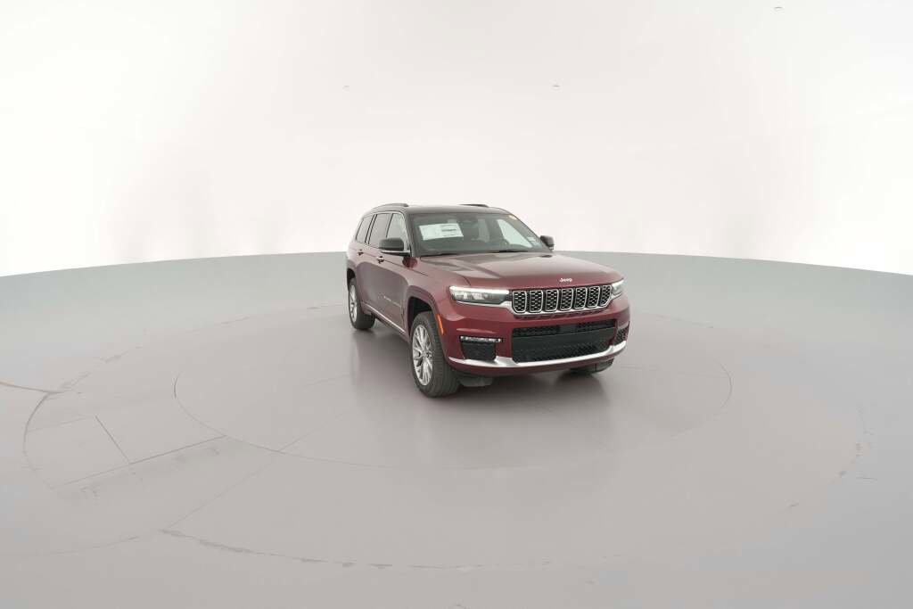 New 2025 Jeep Grand Cherokee L Summit w/ Luxury Tech Group V image 17