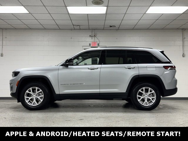 Used 2022 Jeep Grand Cherokee Limited w/ Trailer Tow Prep Group (B) image 3