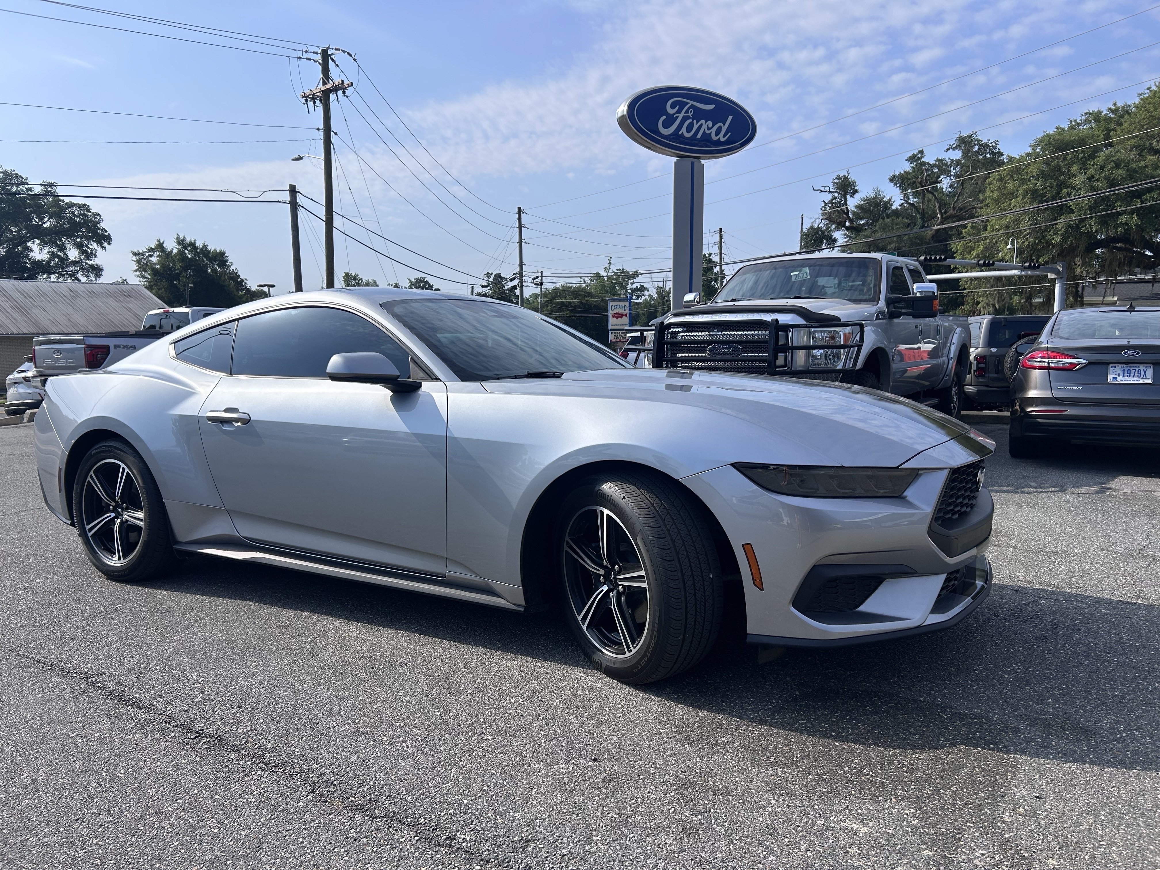 Certified 2025 Ford Mustang Coupe RWD image 1