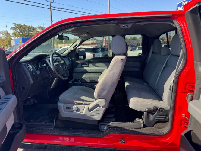 Used 2013 Ford F150 XLT w/ Luxury Equipment Group AWD/4WD image 14