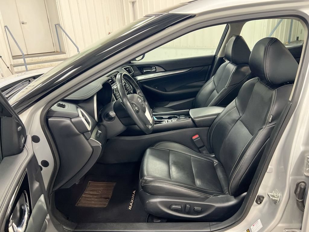 Used 2020 Nissan Maxima 3.5 SL w/ Floor Mat Group FWD image 20