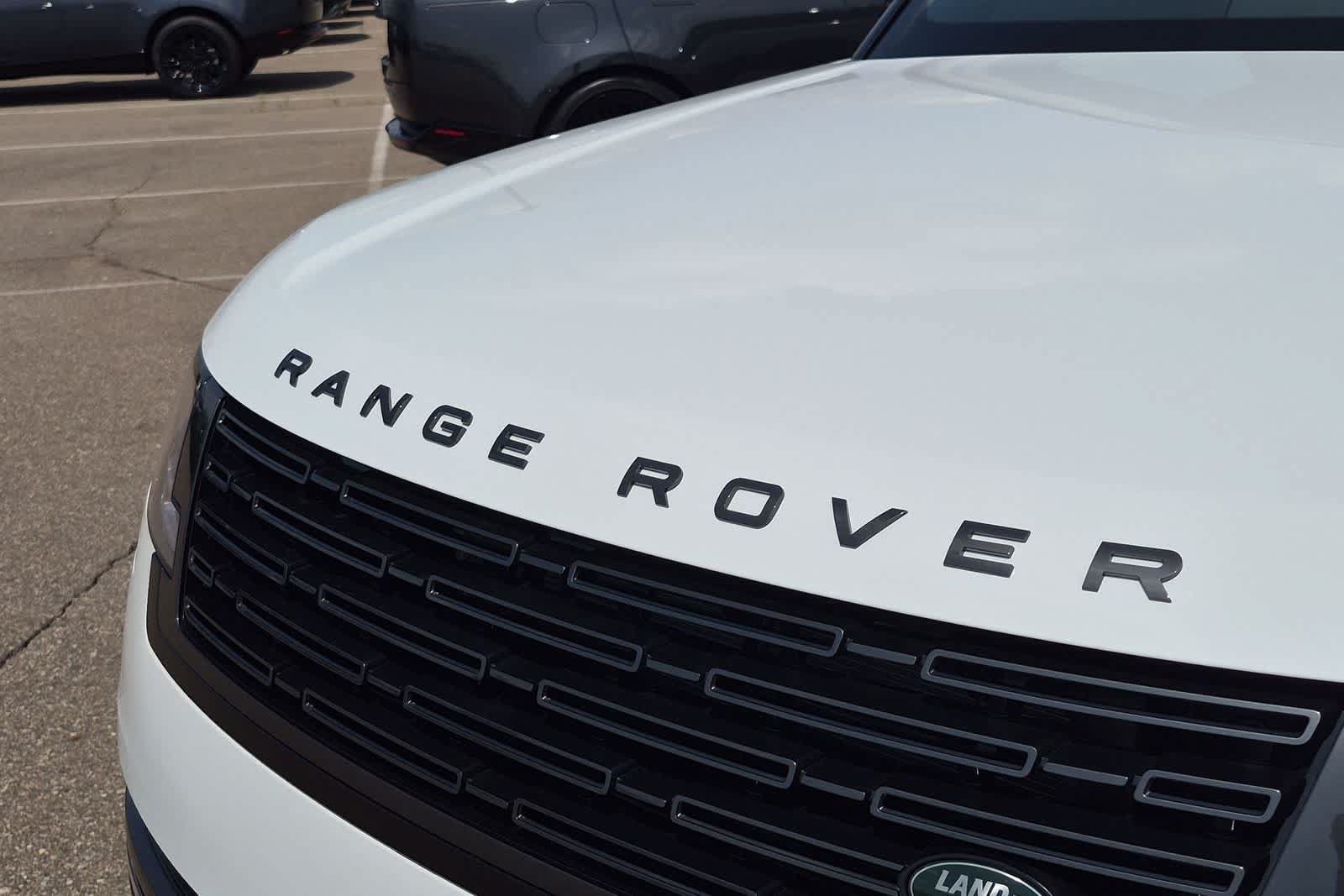 New 2026 Land Rover Range Rover Long Wheelbase SE AWD/4WD image 12