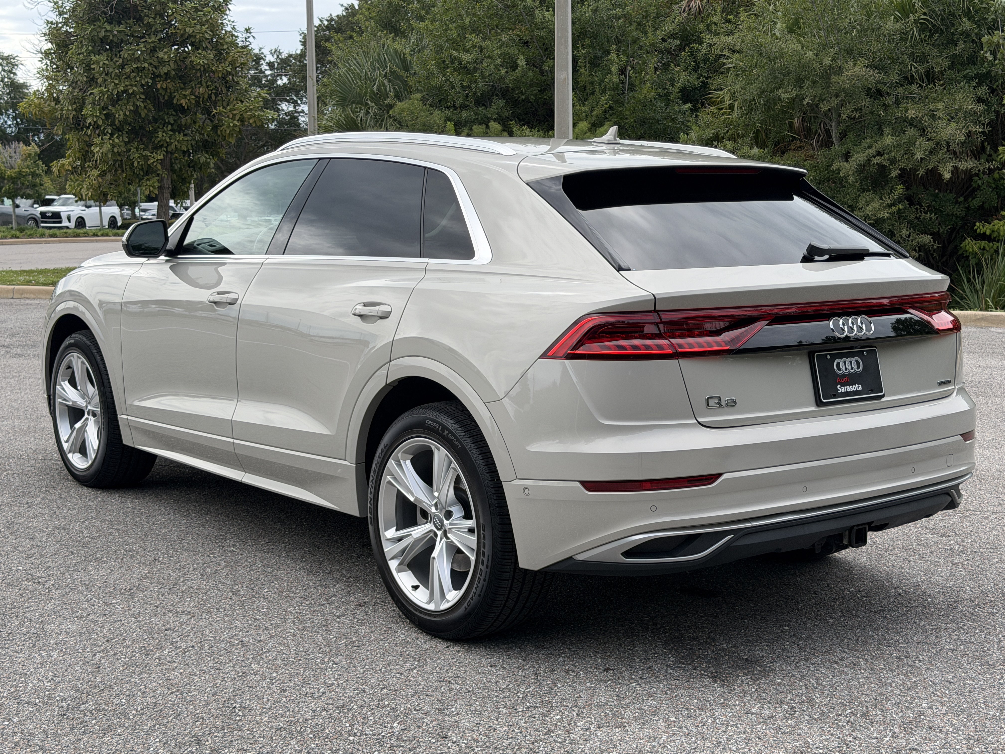 Used 2021 Audi Q8 Premium Plus AWD/4WD image 5