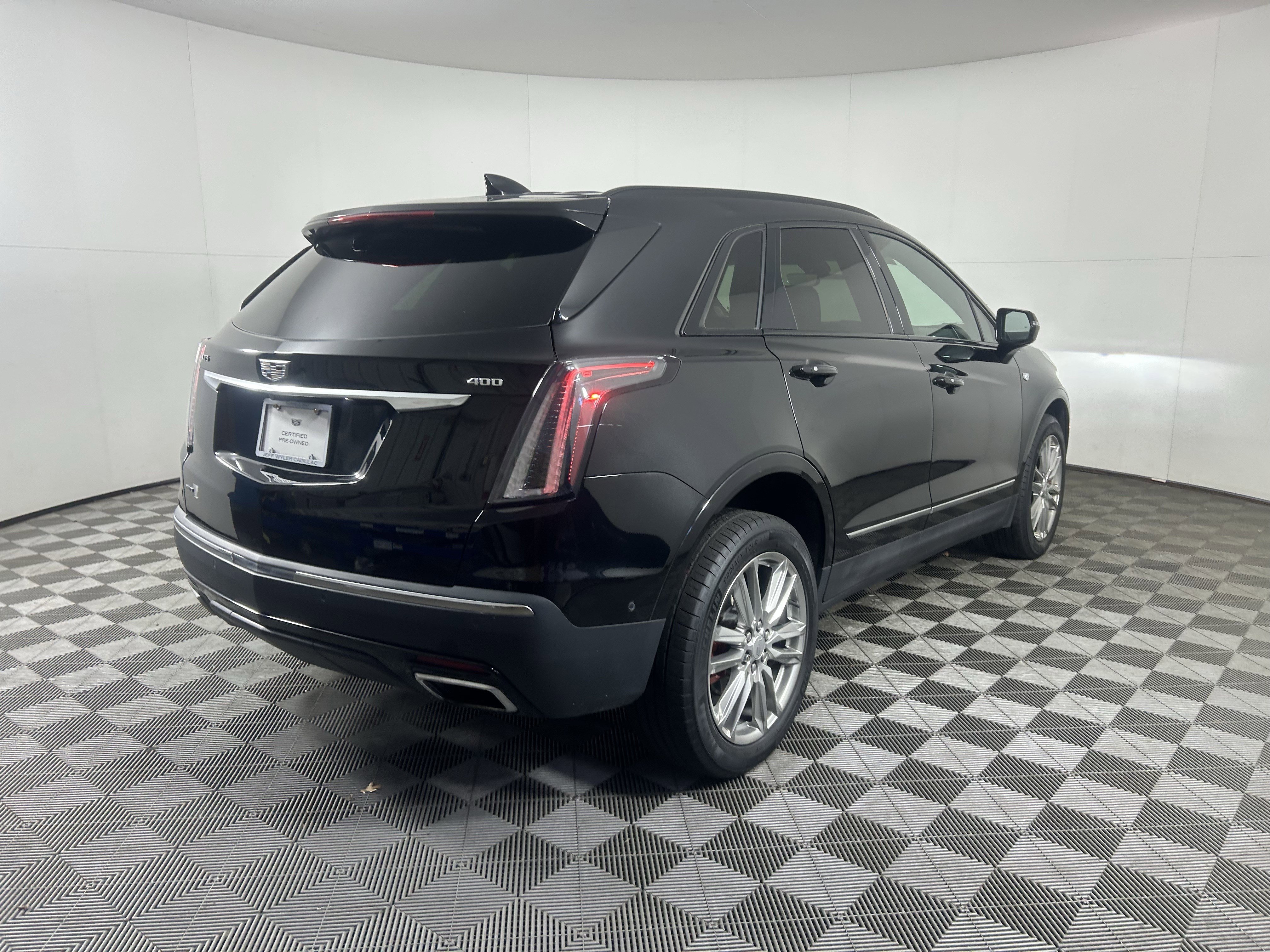 Used 2022 Cadillac XT5 Sportv w/ Technology Package image 21
