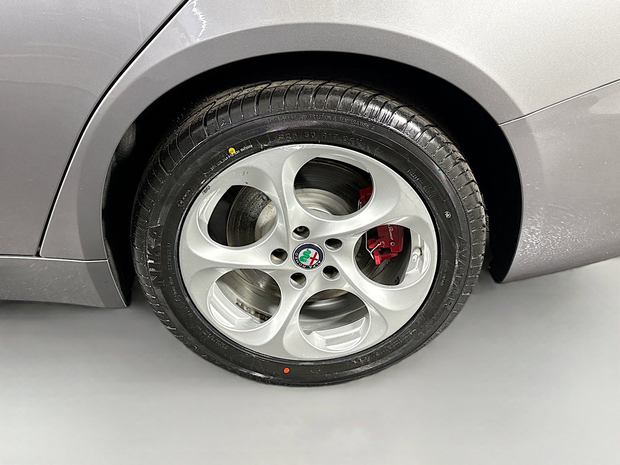 Used 2019 Alfa Romeo Giulia Base image 37