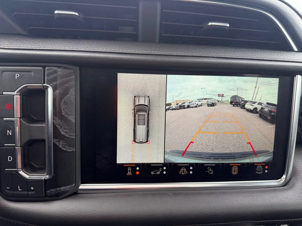 Used 2023 GMC Yukon Denali w/ Advanced Technology Package AWD/4WD image 20