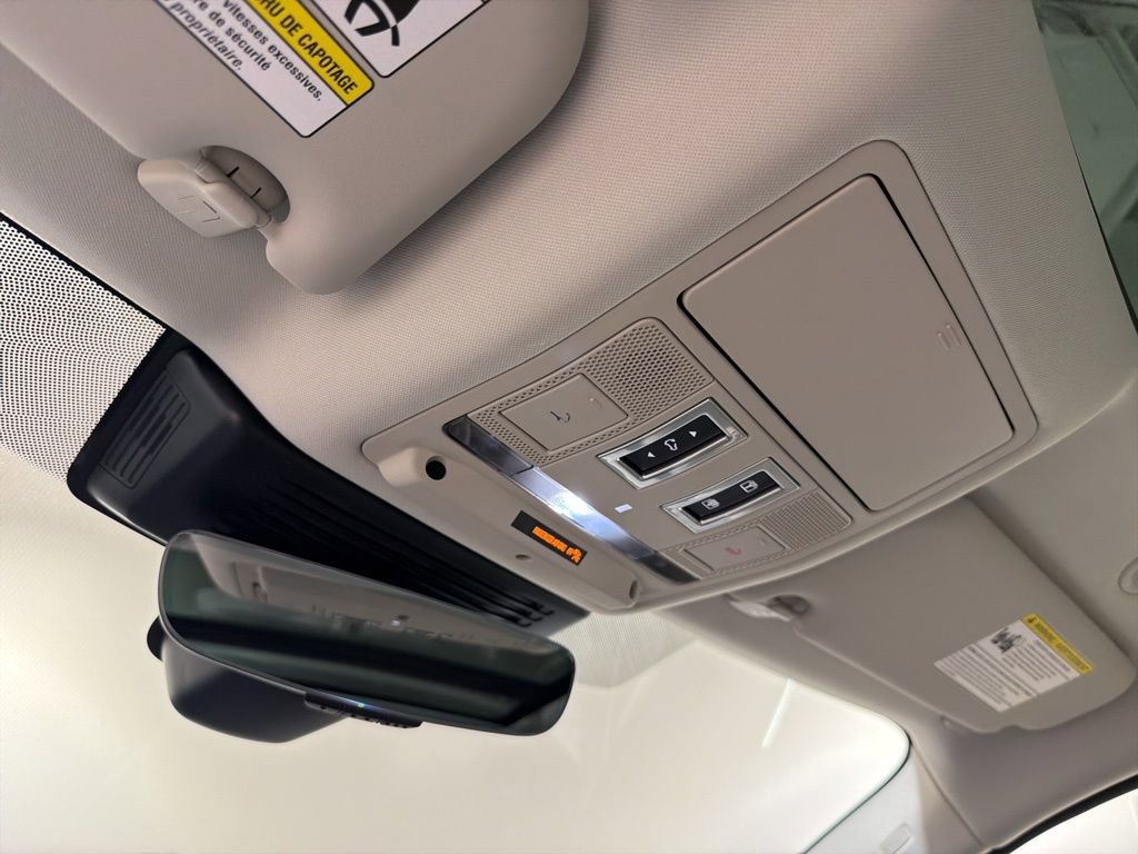 Used 2023 Jaguar F-PACE S AWD/4WD image 18