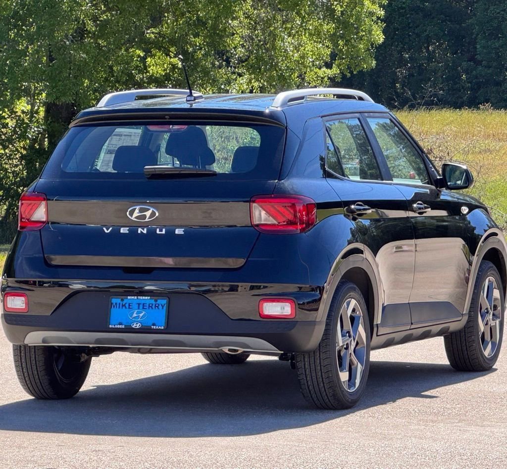 New 2026 Hyundai Venue SEL image 13