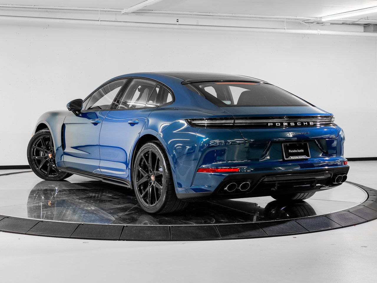 New 2026 Porsche Panamera 4 AWD/4WD image 3