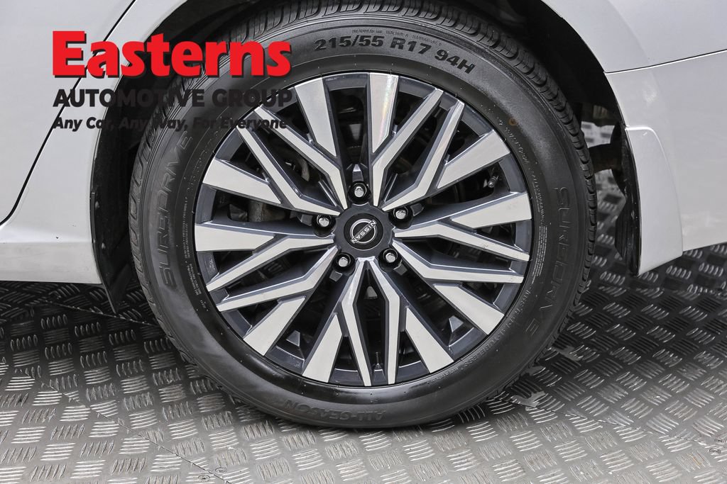 Used 2023 Nissan Altima 2.5 SV w/ SV Premium Package AWD/4WD image 8