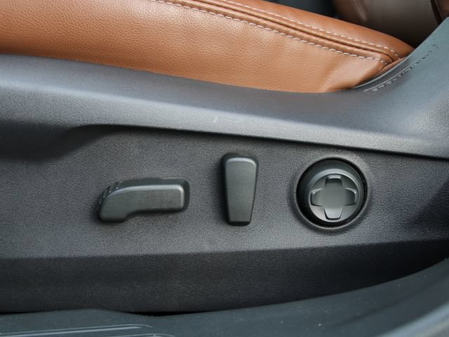 Used 2025 Subaru Outback Touring XT AWD/4WD image 25