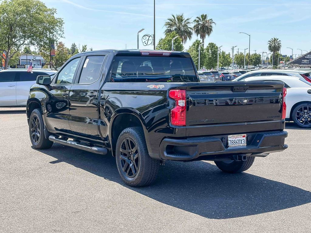 Used 2024 Chevrolet Silverado 1500 Custom w/ Turbomax Blackout Package AWD/4WD image 2
