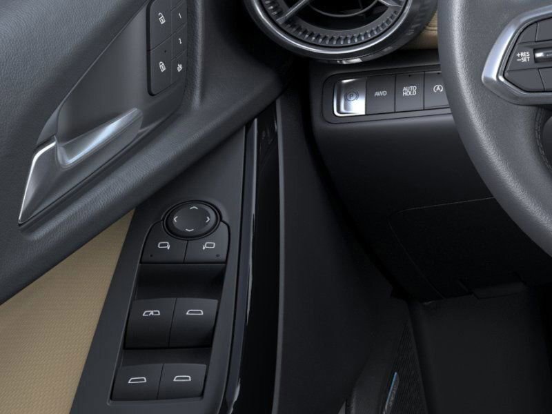 New 2025 Chevrolet Equinox ACTIV w/ Safety and Technology Package image 23