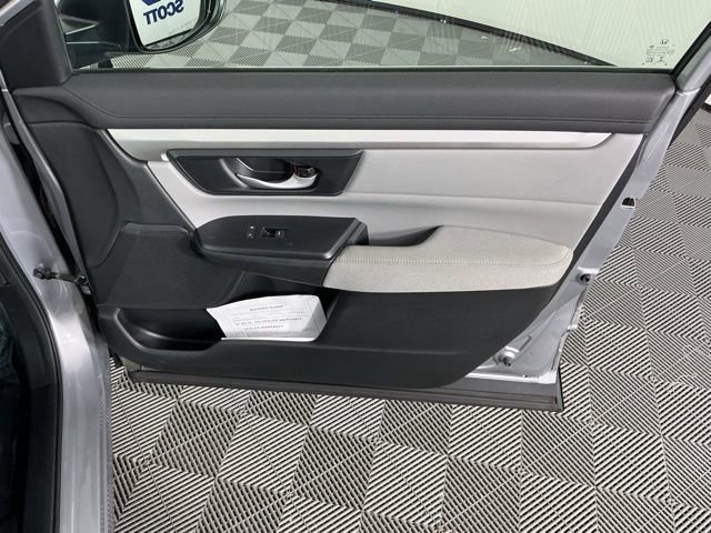 Used 2019 Honda CR-V LX image 14