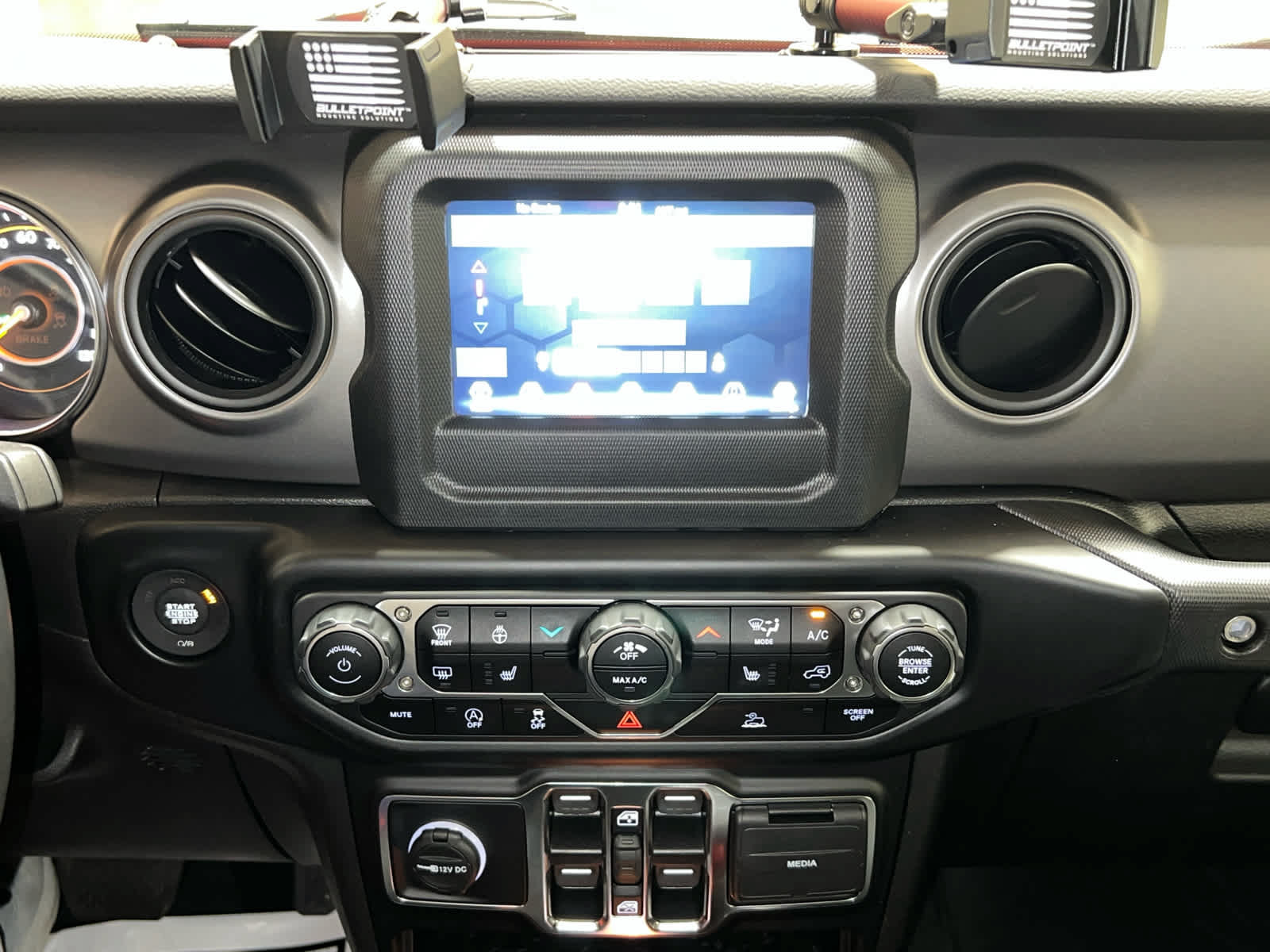 Used 2022 Jeep Gladiator Sport AWD/4WD image 24