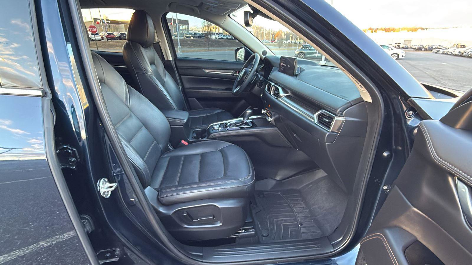 Used 2023 MAZDA CX-5 AWD 2.5 S w/ Premium Plus Pkg image 17