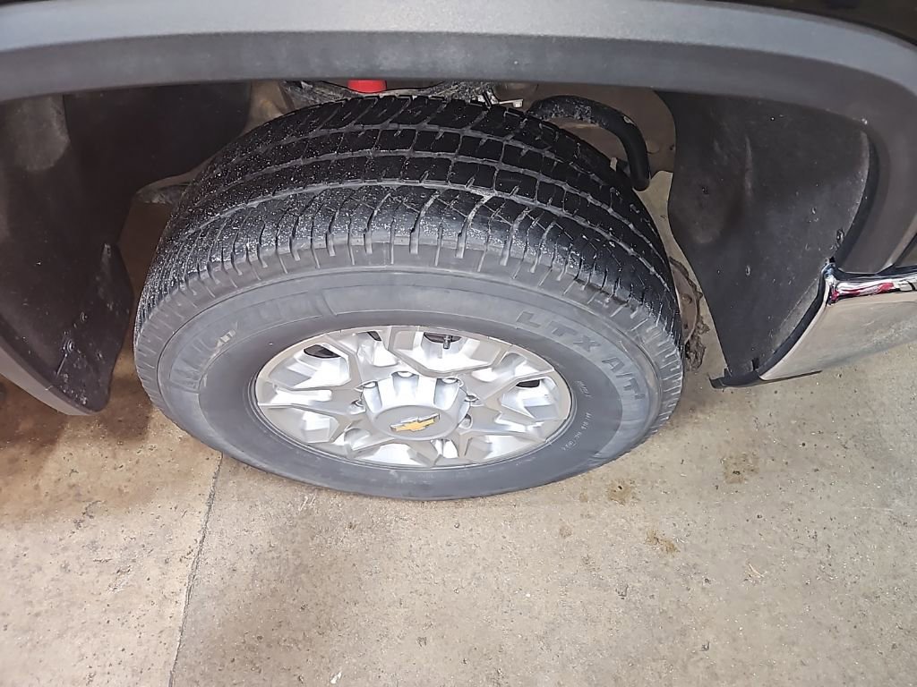 Used 2024 Chevrolet Silverado 2500 LT image 11