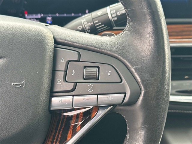 Used 2022 Cadillac Escalade ESV Premium Luxury image 7