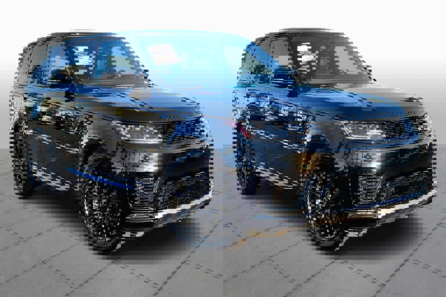 Used 2022 Land Rover Range Rover Sport HSE Silver Edition image 2