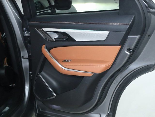 Certified 2025 Jaguar F-PACE R-Dynamic S image 34