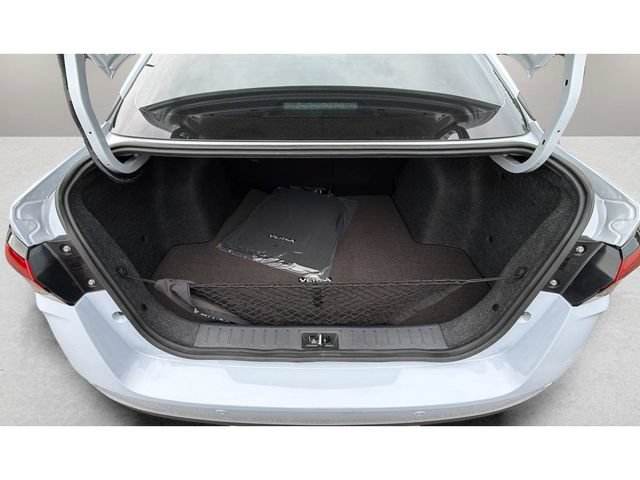 Used 2025 Nissan Versa SR w/ Trunk Package FWD image 31