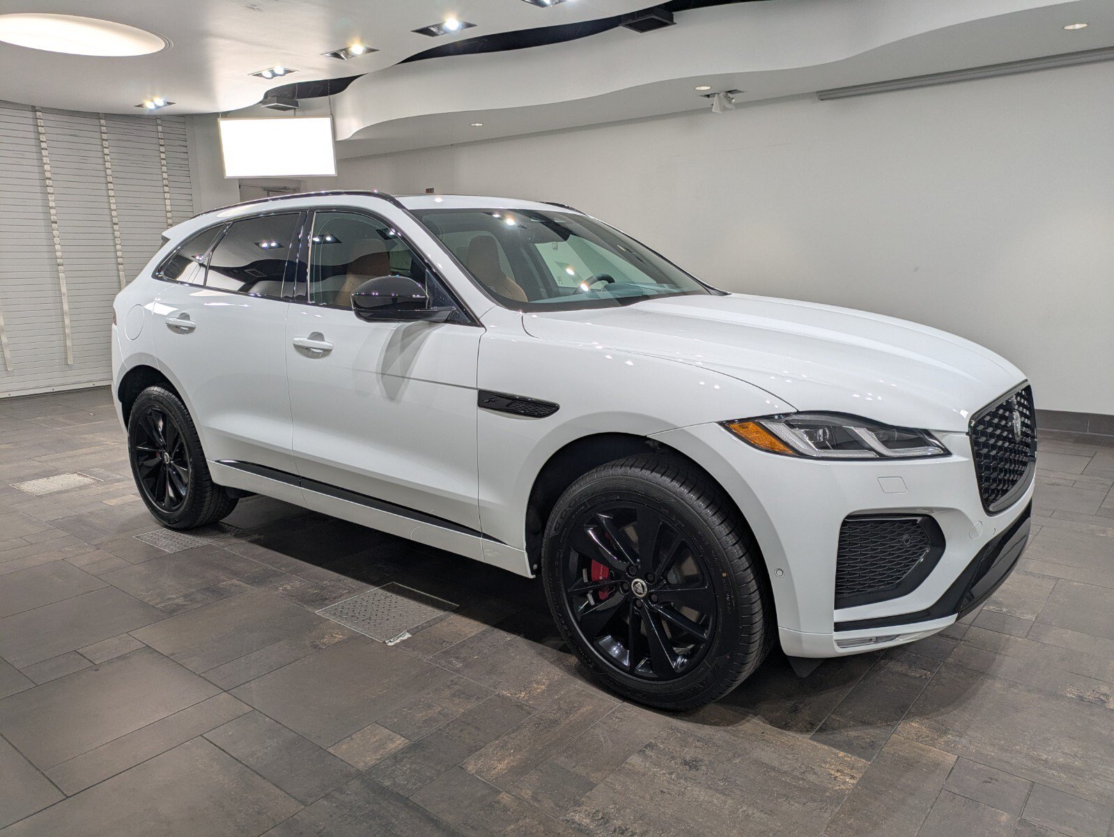 New 2026 Jaguar F-PACE R-Dynamic S AWD/4WD image 28