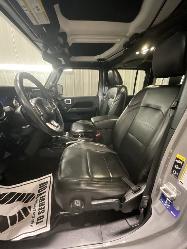 Used 2022 Jeep Wrangler Unlimited Sahara image 10