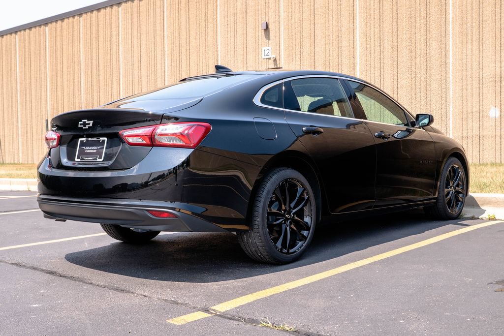Used 2023 Chevrolet Malibu LT w/ Midnight Edition FWD image 10