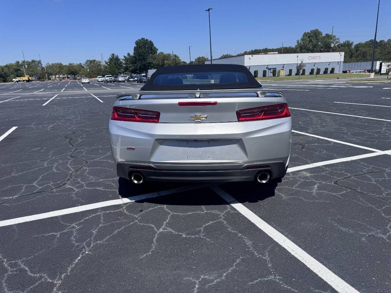 Used 2017 Chevrolet Camaro SS RWD image 4
