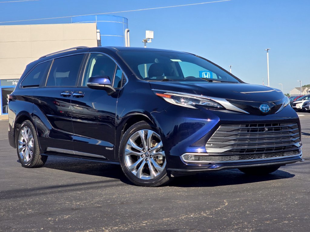 Used 2021 Toyota Sienna Platinum
