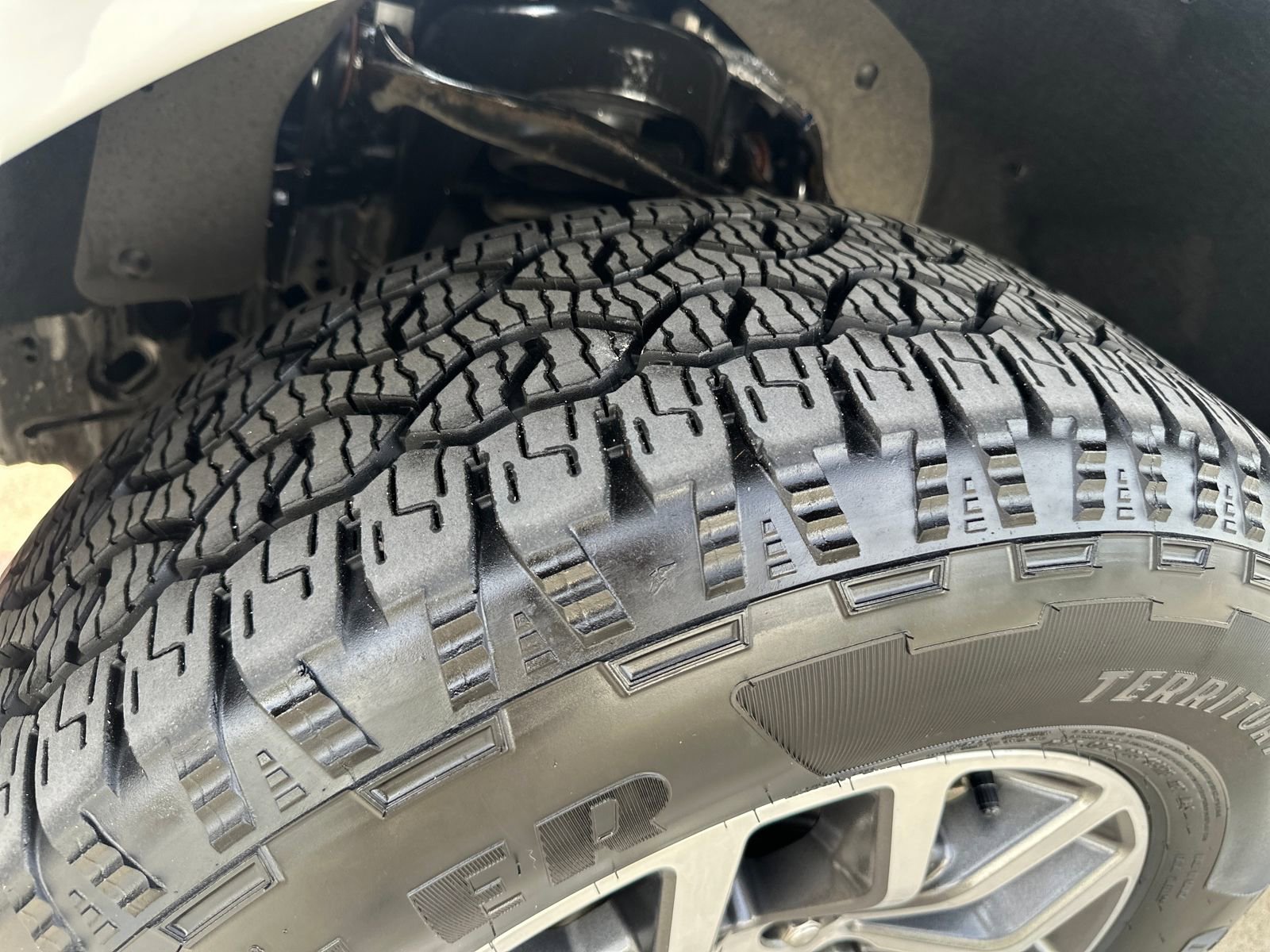 Used 2021 Ford F150 Lariat w/ FX4 Off-Road Package image 29