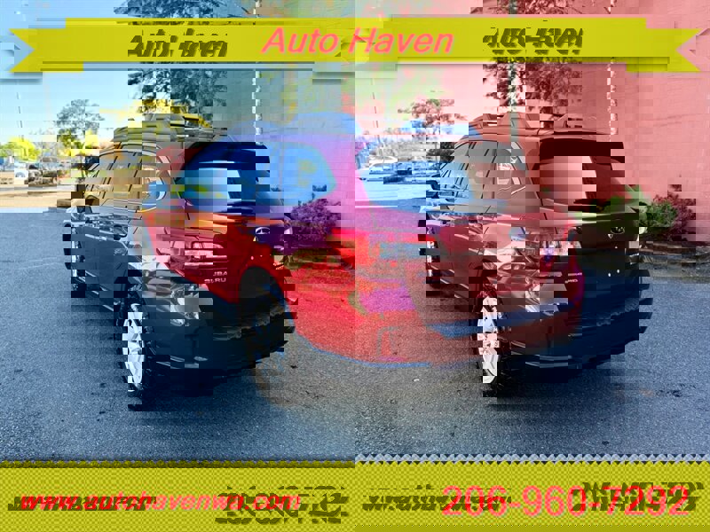 Used 2017 Subaru Outback 2.5i Premium image 5