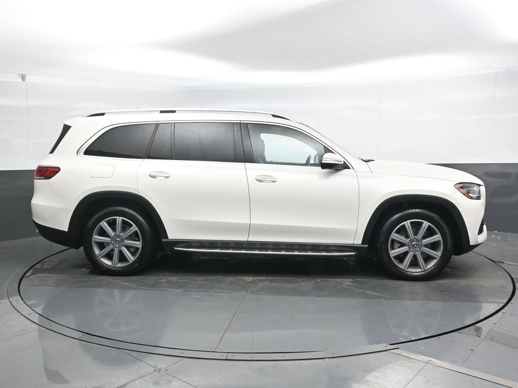 Used 2022 Mercedes-Benz GLS 450 4MATIC image 3