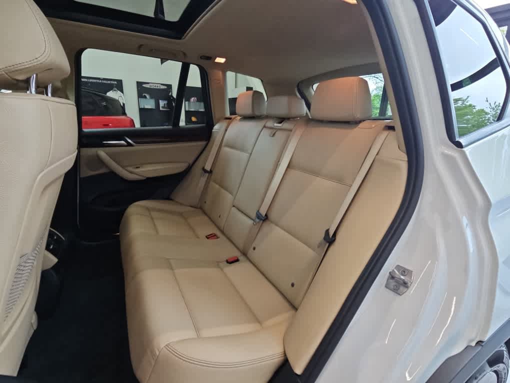 Used 2017 BMW X3 xDrive28i AWD/4WD image 25