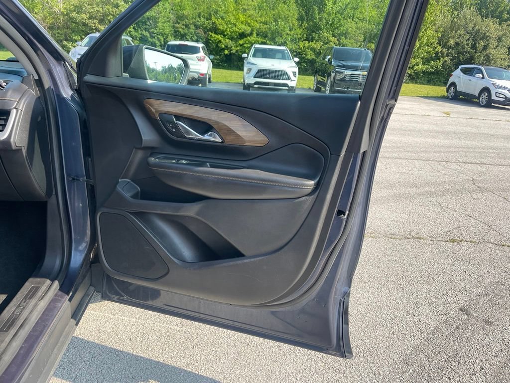 Used 2018 GMC Terrain SLE w/ Driver Convenience Package AWD/4WD image 19