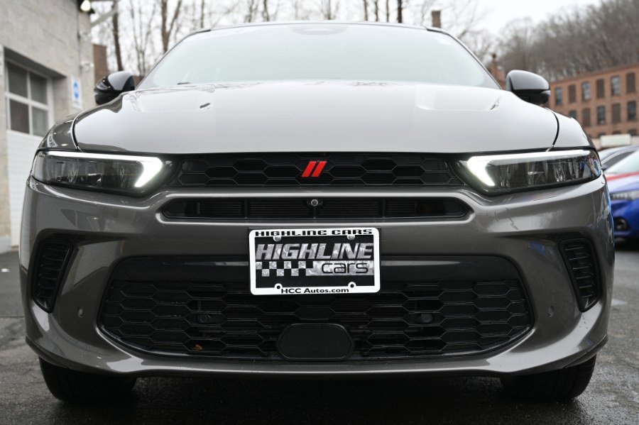 Used 2024 Dodge Hornet R/T Plus w/ Tech Pack Plus w/o Parking image 11