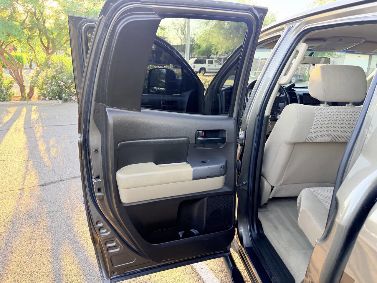 Used 2010 Toyota Tundra 2WD Double Cab image 13