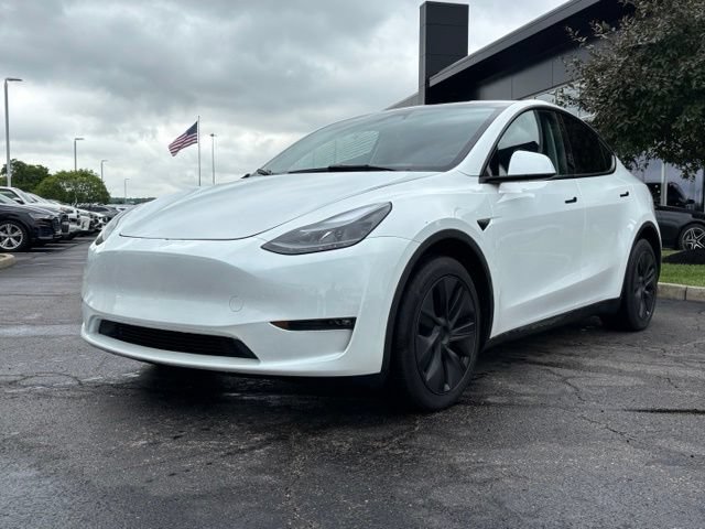 Used 2025 Tesla Model Y Long Range AWD/4WD image 4