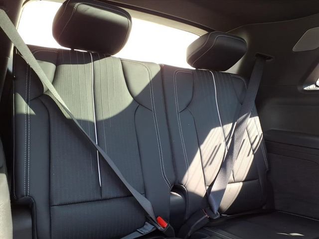 New 2026 Cadillac Vistiq Sport image 4