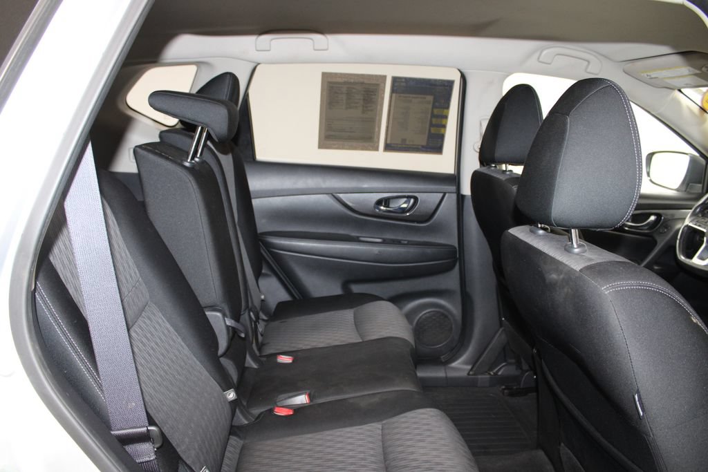 Used 2020 Nissan Rogue SV AWD/4WD image 27