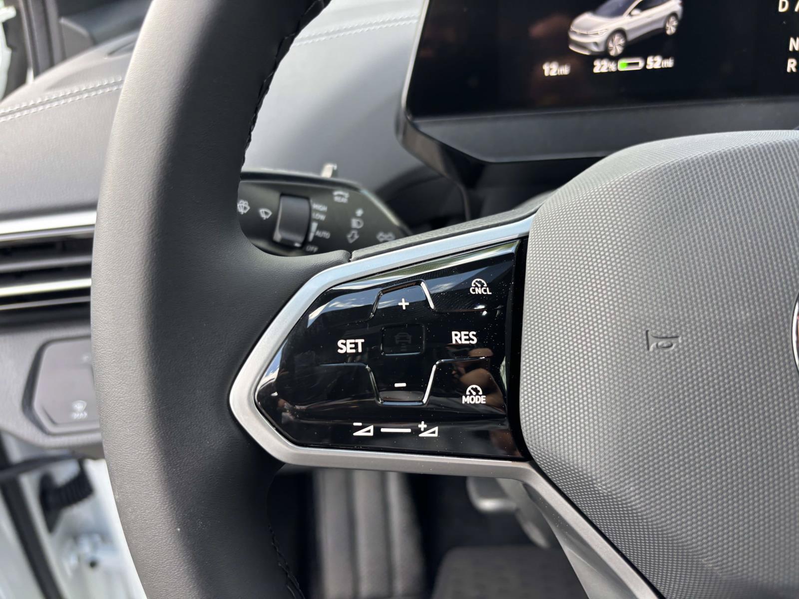 New 2026 Volkswagen ID.4 Pro AWD/4WD image 17