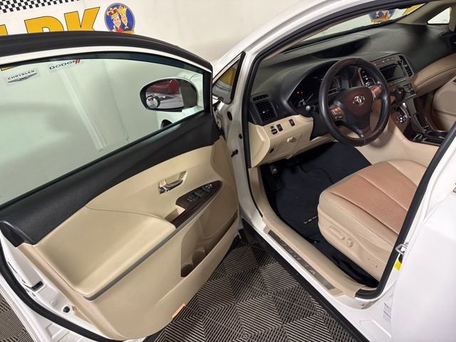 Used 2011 Toyota Venza AWD w/ Convenience Pkg image 19