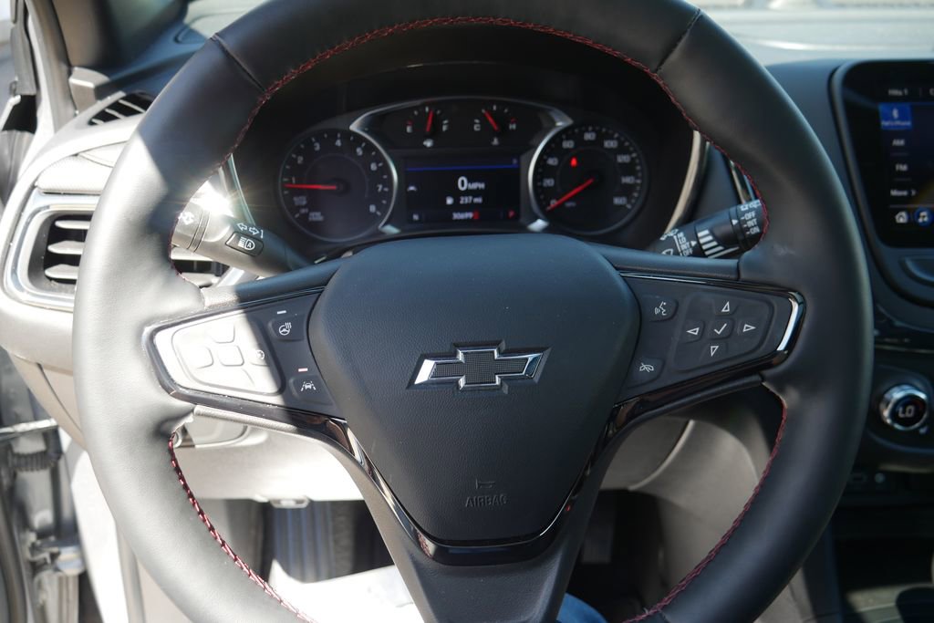 Used 2023 Chevrolet Equinox RS w/ RS Leather Package FWD image 11