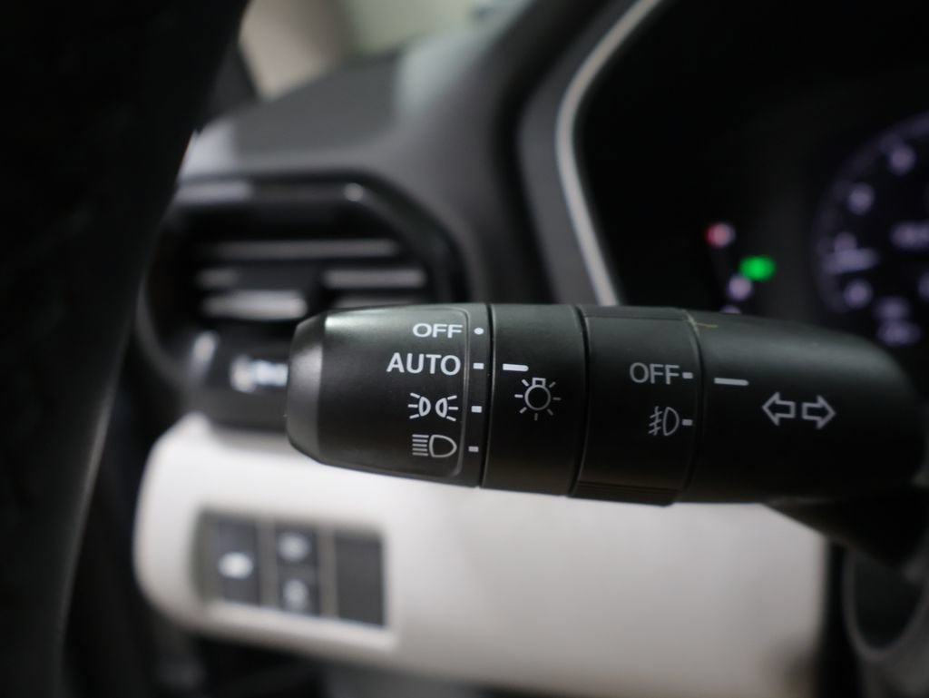 Used 2023 Honda Pilot Elite image 38
